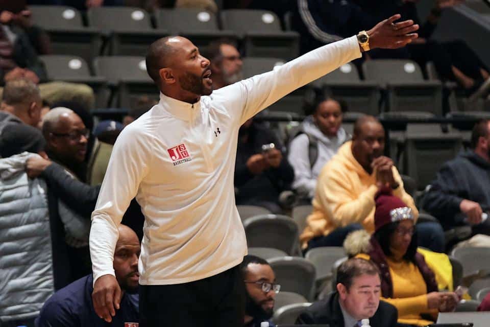 A football mo williams basketball running with the ball