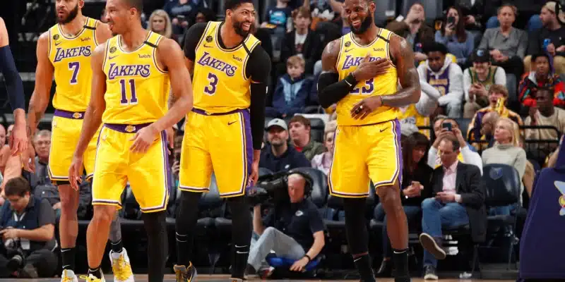 Lakers vs Mavericks Tonight: How to Watch the Game Online - TrendSporty | Live Scores, Game Schedule & Where to Watch Sports Today