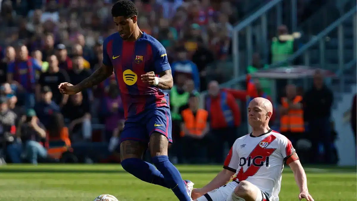 Atletico Madrid vs Barcelona live stream options - Barcelona ' s neer and barcelona ' s neer battle for the ball